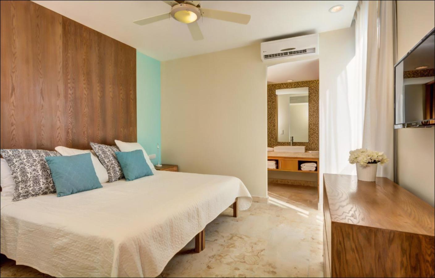 Anah Suites By Las Flores Vacation Rentals Playa del Carmen Pokoj fotografie