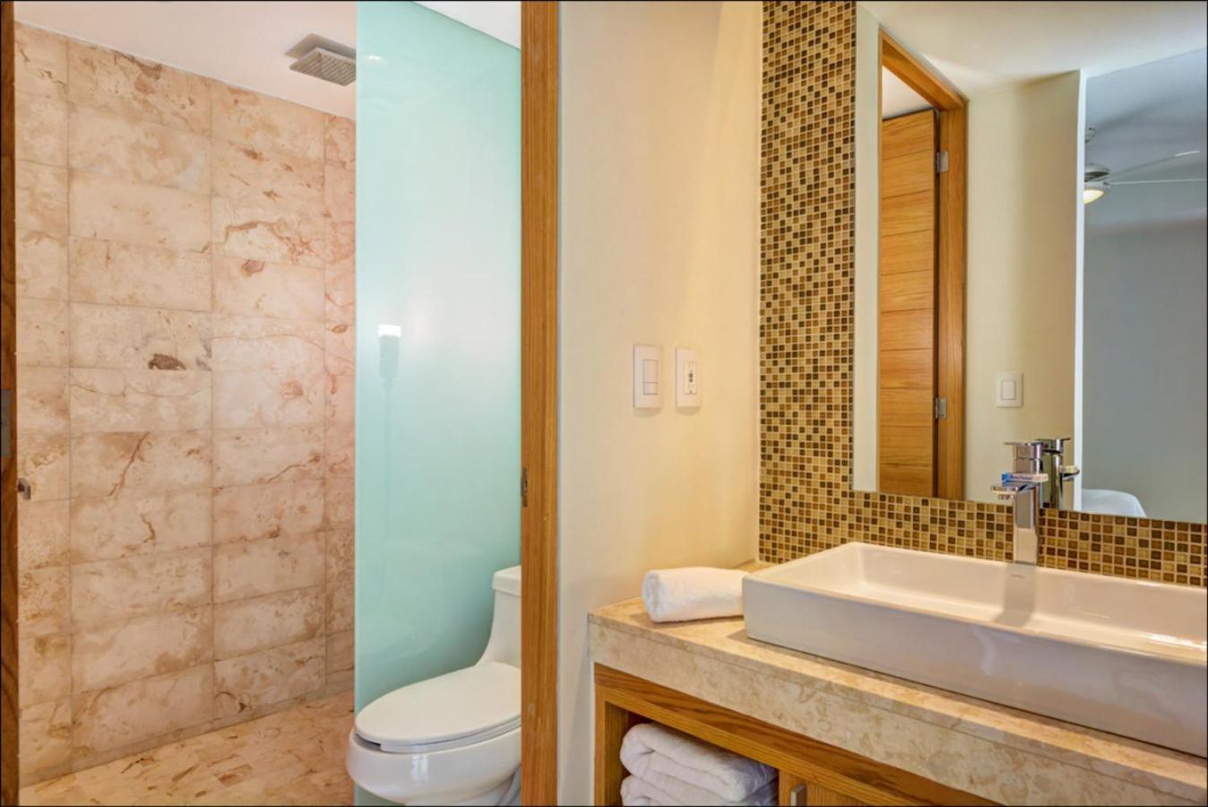 Anah Suites By Las Flores Vacation Rentals Playa del Carmen Pokoj fotografie